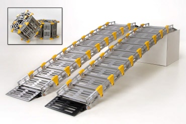 Oprijplaat “Roll-A-Ramp” oprolbaar 30 cm breed 122 cm lang per 2 stuks
